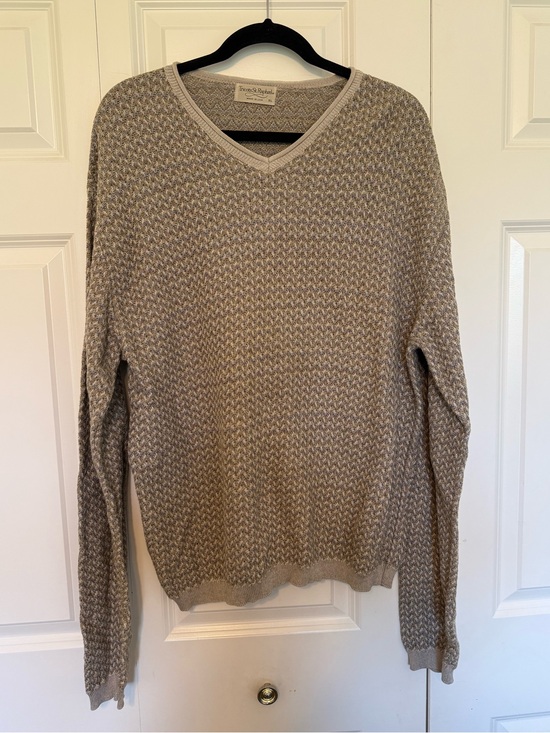 Tricots St Raphael Other - Vintage Tricots St. Raphael Textured Khaki V-Neck XL USA Grandpa Sweater Knit